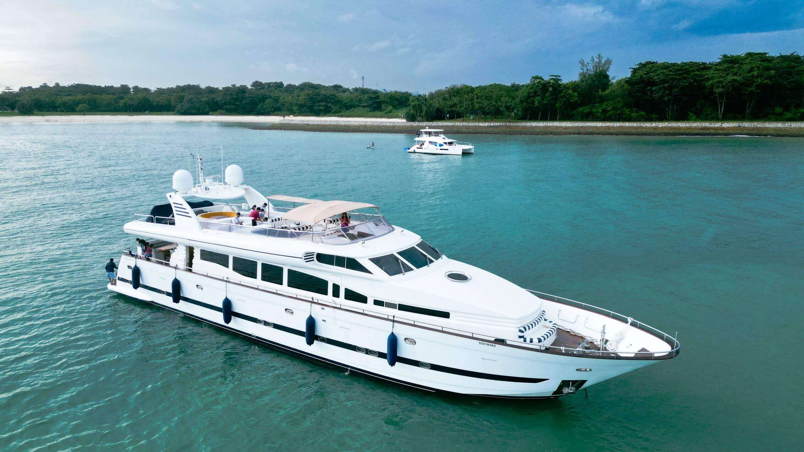 yacht charters singapore